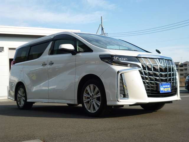 ご契約から納車まで担当営業を中心に、各スタッフ全員協力の上、迅速に進めさせていただきます。契約後車庫証明等の手続き中に、納車前車検又は点検をさせていただき、しっかり納車の準備をさせていただきます!