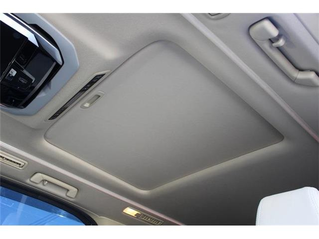 大好評のボディコーティング「ハイモースコート」もご納車までに施工可能。雨染みや線傷など中古車だからと諦めていませんか?ピカピカの状態でお乗り出しいただけます。