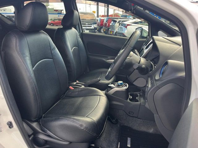 �^�]�ȃV�[�g���͎g�p�������Ȃ��A�ǍD�ȏ�ԂƂȂ��Ă��܂��B���J�Ɏg���Ă������Ƃ��悭�킩��܂��ˁB