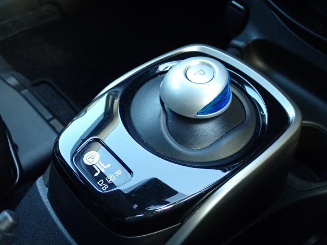 �V�t�g�m�u�̓X�����Ȃ��A���ꂢ�ȏ�Ԃł��B���ł��G��镔�������ꂢ���Ƒ�؂ɏ���Ă������Ƃ�������܂���B