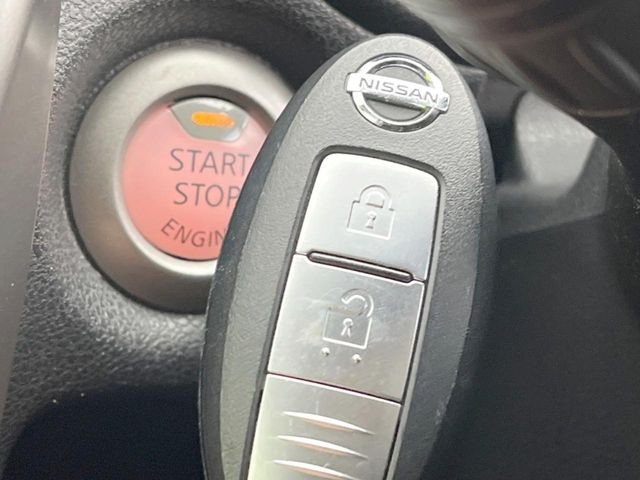 �y�X�}�[�g�L�[�z�J�o����|�P�b�g�ɓ��ꂽ�܂܂ł��h�A�̎{���E�������\�ȃX�}�[�g�L�[�𑕔��B�G���W���̃I���E�I�t�����J�M�����o���K�v����������Ƃ��Ă��֗��ł���