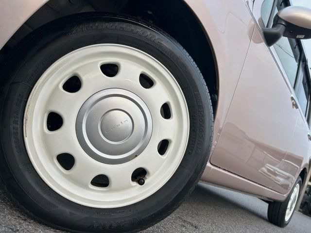 �y����14�C���`�A���~�z�C�[���z�O�ςɃ}�b�`���������A���~�z�C�[���𑕒����Ă���܂��B�e��ЊO�A���~�z�C�[����A�X�^�b�h���X�^�C�����戵�����Ă���܂��B���񂲑��k����������