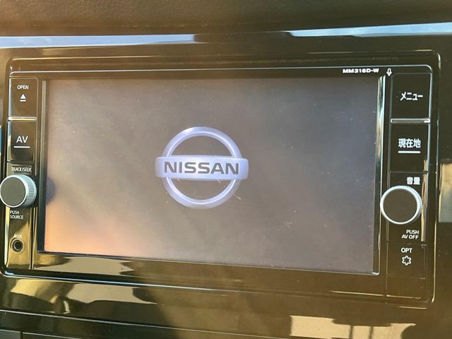 �y�����i�r�z�l�C�̏����i�r�𑕔����Ă���܂��B�i�r�̎g���₷���͂������A�I�[�f�B�I�@�\���[��!�L�����v�◷�s�͂������A�ʋ΂┃�����ȂǕ��i�̃h���C�u���y�����Ȃ�͂���