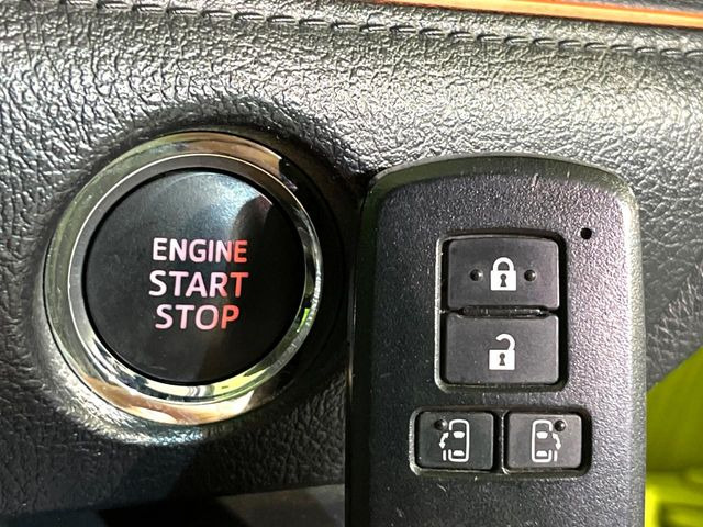 �y�X�}�[�g�L�[�z�J�o����|�P�b�g�ɓ��ꂽ�܂܂ł��h�A�̎{���E�������\�ȃX�}�[�g�L�[�𑕔��B�G���W���̃I���E�I�t�����J�M�����o���K�v����������Ƃ��Ă��֗��ł���