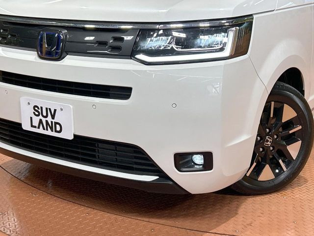 �yLED�w�b�h���C�g�z���V����ԑ��s�����ǍD�Ȏ��E���m�ۂ����S���ĉ^�]�ł��鍂�P�xLED�w�b�h���C�g�𑕔�!�_�����x�������A����d�͂��}�����Ă��܂��B