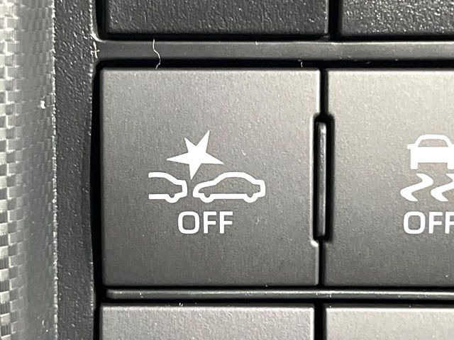 �y�X�}�[�g�A�V�X�g�z���s���ɑO���̎ԗ�����F�����A�Փ˂������Ȏ��͌x��ƃu���[�L�ŏՓˉ���Ɣ�Q�y�����A�V�X�g�B�����S�Ƀh���C�u�����y���݂��������܂��B