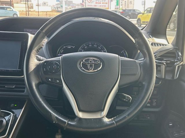 �y�N���[�Y�R���g���[���z�������H�����N���N���s�B�A�N�Z���𗣂��Ă���葬�x�ő��s���ł��A�������^�]���̕��S���y��!�����E�������ȒP�ȃX�C�b�`����Œ����ł��܂��B