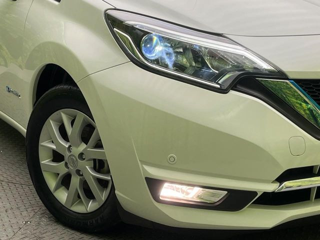 �yLED�w�b�h���C�g�z���V����ԑ��s�����ǍD�Ȏ��E���m�ۂ����S���ĉ^�]�ł��鍂�P�xLED�w�b�h���C�g�𑕔�!�_�����x�������A����d�͂��}�����Ă��܂��B