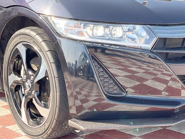 �yLED�w�b�h���C�g�z���V����ԑ��s�����ǍD�Ȏ��E���m�ۂ����S���ĉ^�]�ł��鍂�P�xLED�w�b�h���C�g�𑕔�!�_�����x�������A����d�͂��}�����Ă��܂��B