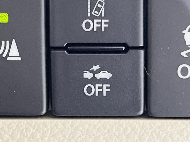 �y�X�Y�L �Z�[�t�e�B�T�|�[�g�z���s���ɑO���̎ԗ�����F�����A�Փ˂������Ȏ��͌x��ƃu���[�L�ŏՓˉ���Ɣ�Q�y�����A�V�X�g�B�����S�Ƀh���C�u�����y���݂��������܂��B