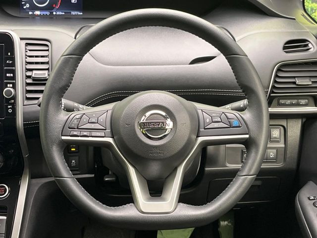 �y�����v�����X�e�A�����O�z�㎿�Ȋv���g�p���邱�ƂŁA��ɂ����������݂ƂĂ��^�]���₷���n���h���ł���