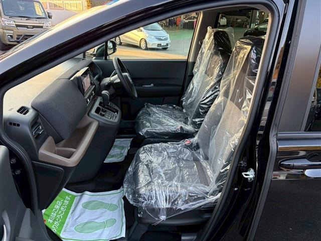 フリード1.5 e:HEV エアー EX