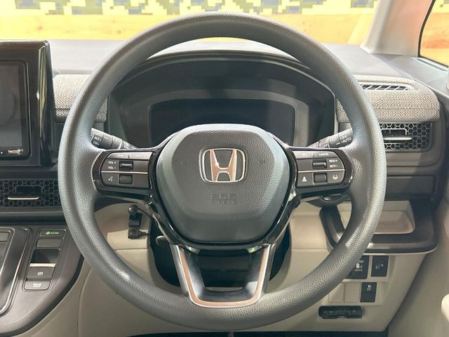 �y�X�e�A�����O�X�C�b�`�z�^�]���A�O������ڐ������炷���ƂȂ��A�I�[�f�B�I���̑��삪�\�ȕ֗��@�\!���S&���K�ȃh���C�u�����o���Ă���܂���