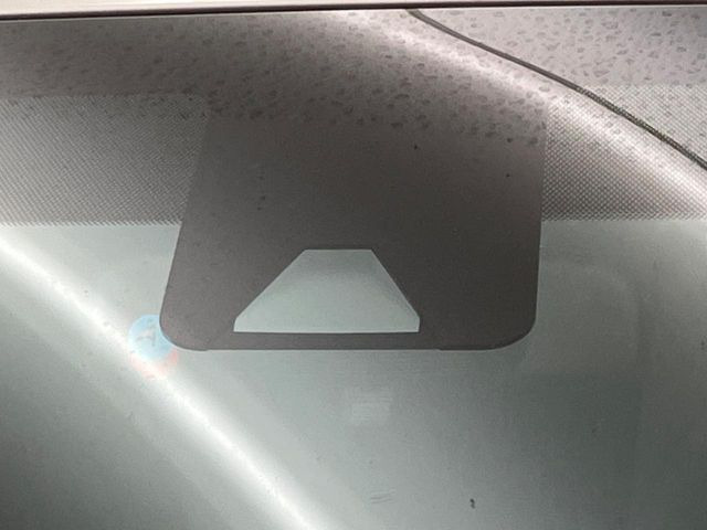 �y�g���^�Z�[�t�e�B�Z���X�z���s���ɑO���̎ԗ�����F�����A�Փ˂������Ȏ��͌x��ƃu���[�L�ŏՓˉ���Ɣ�Q�y�����A�V�X�g�B�����S�Ƀh���C�u�����y���݂��������܂��B