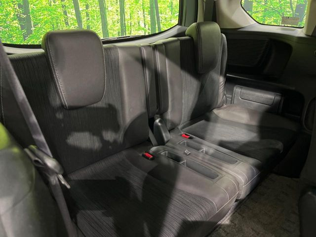 3��ڃV�[�g�͂�������ԗǍD����l�ł��������ƍ����Ē����܂��̂ŁA��l���ł̂��o���������N���N�ł��􂲉Ƒ��ŁA�C�̒m�ꂽ���ԂŁA�h���C�u�ɍs���̂��y���݂ł��ˁ�