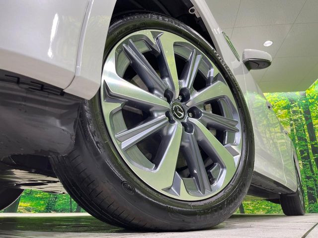 �y����20�C���`�A���~�z�C�[���z�O�ςɃ}�b�`���������A���~�z�C�[���𑕒����Ă���܂��B�e��ЊO�A���~�z�C�[����A�X�^�b�h���X�^�C�����戵�����Ă���܂��B���񂲑��k����������