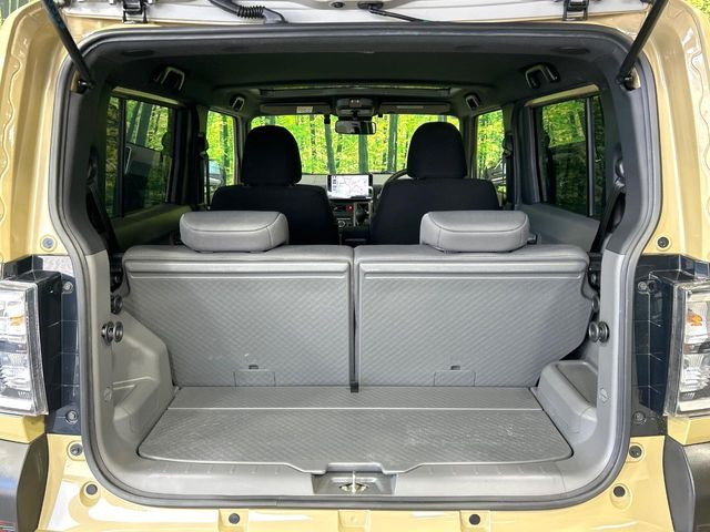 ���i�̂���������ʋ΁A���}���ɏ\���ȉ׎��X�y�[�X���m�ۂ��Ă���܂��B�Z�J���h�V�[�g��|���ƁA�傫�ȉו��̐ύڂ��\�ł���