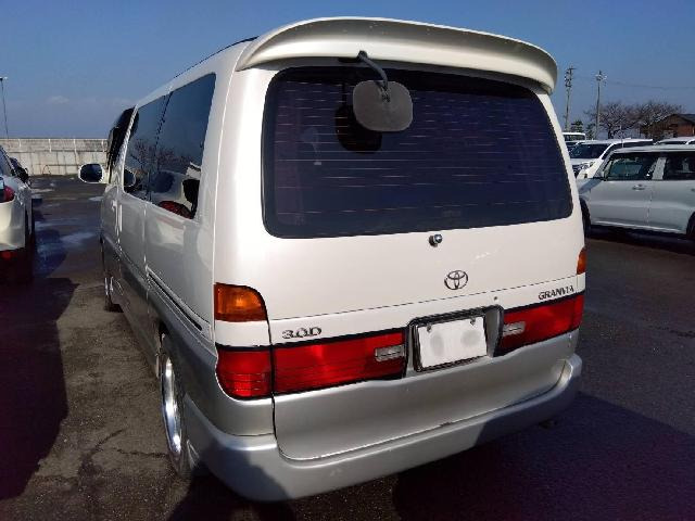 グランビア3.0 G ディーゼル