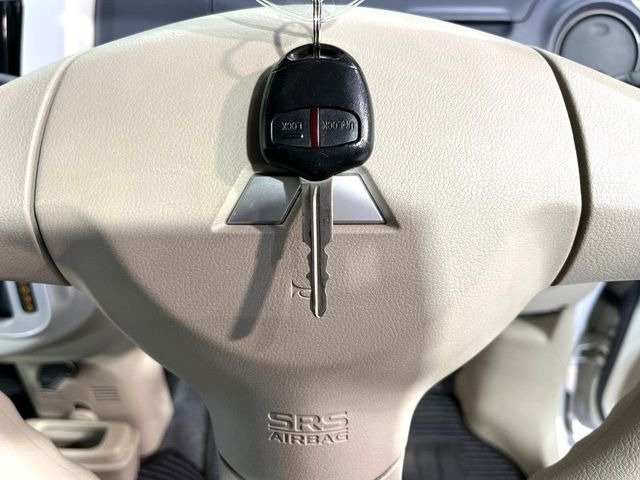 �y�L�[���X�z�������ꂽ�ꏊ����ł��{�^����Ńh�A�̊J���E�{�����ł���̂łƂ��Ă��֗�!�h�A�̌�������ɏ������邱�Ƃ�����܂����