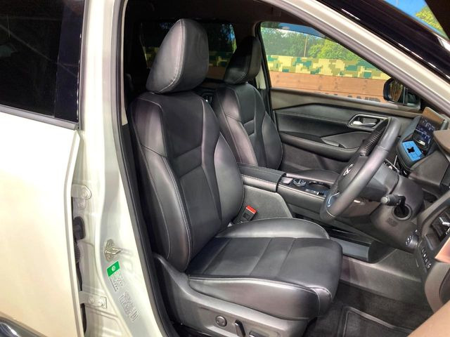 �y���烌�U�[�V�[�g�z����̂ӂ���肪�e�ՂŃ����e�i���X�����ȒP�ȁA�@�\���ɗD��鍇����v���̗p�����㎿�ȃV�[�g�ł��B����S�n���悭�A���������ӂ��S�n�ǂ��ԓ���Ԃ����o���Ă���܂��B