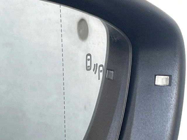 ���u���C���h�A�V�X�g�Z���T�[:���p����̎Ԃ����m���A�h���C�o�[���Ԑ��ύX���s���ۂɁA�x�����Ƌ��ɒ��ӂ𑣂��Ă������S�x���@�\�ł�!