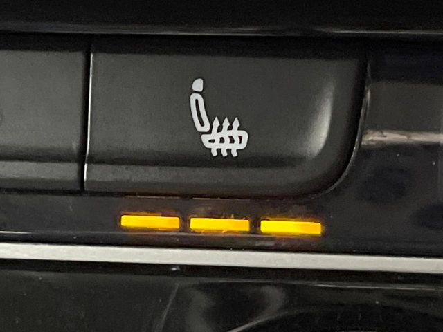 ���t�����g�V�[�g�q�[�e�B���O:�^�]�ȁE����ȋ��ɎO�i�K�Œ��߂��\�ȃV�[�g�q�[�^�[�𑕔����Ă���܂��B�G�߂��킸���K�ɂ��g�p���������܂��B