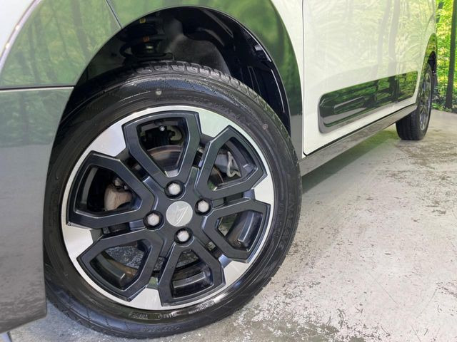 �y����15�C���`�A���~�z�C�[���z�O�ςɃ}�b�`���������A���~�z�C�[���𑕒����Ă���܂��B�e��ЊO�A���~�z�C�[����A�X�^�b�h���X�^�C�����戵�����Ă���܂��B���񂲑��k����������