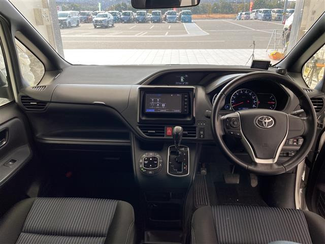 ヴォクシー2.0 ZS 煌