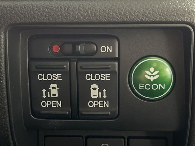 �y�����p���[�X���C�h�h�A�z�X�}�[�g�L�[��^�]�Ȃ̃X�C�b�`�Ō�ȗ����X���C�h�h�A�̊J���\���d��������͂����ăh�A���J����K�v�������A�����Ȃ��q�l�ł��ȒP�ɊJ���߂ł����K�ł���