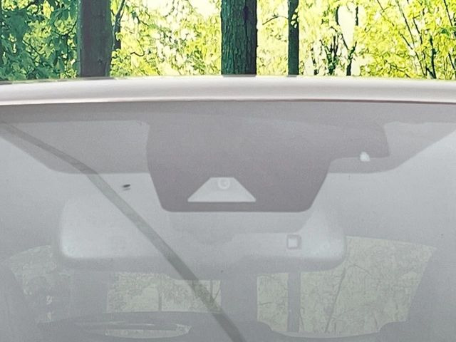 �y�g���^�Z�[�t�e�B�Z���X�z���s���ɑO���̎ԗ�����F�����A�Փ˂������Ȏ��͌x��ƃu���[�L�ŏՓˉ���Ɣ�Q�y�����A�V�X�g�B�����S�Ƀh���C�u�����y���݂��������܂��B