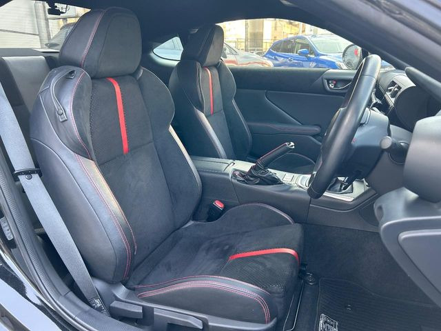 �y�n�[�t���U�[�V�[�g�z�������ƍ���S�n�𗼗������l�C�̃V�[�g���w�ʁE���ʂ̓X�G�[�h���ƂȂ��Ă���A���G��⊊��ɂ����ɗD��Ă��܂��B�C���╞���ɍ��E���ꂸ���K�ɂ���肢�������܂��B