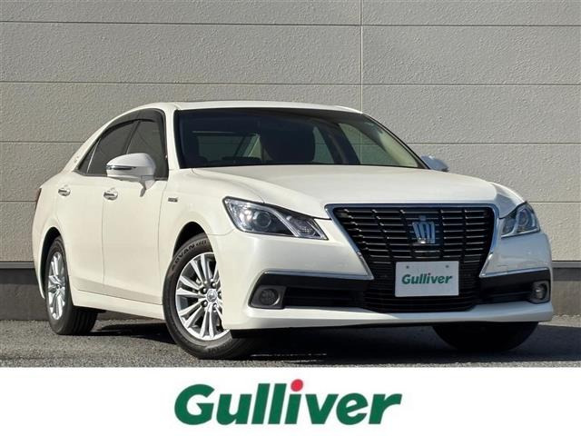 クラウンハイブリッド 2.5 ロイヤルサルーン