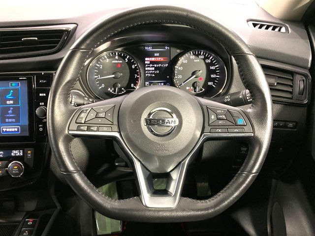 �y�����v�����X�e�A�����O�z�㎿�Ȋv���g�p���邱�ƂŁA��ɂ����������݂ƂĂ��^�]���₷���n���h���ł���