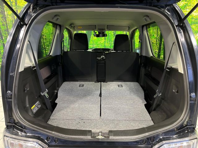 ���i�̂���������ʋ΁A���}���ɏ\���ȉ׎��X�y�[�X���m�ۂ��Ă���܂��B�Z�J���h�V�[�g��|���ƁA�傫�ȉו��̐ύڂ��\�ł���