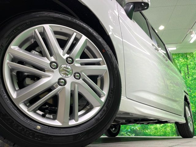 �y����15�C���`�A���~�z�C�[���z�O�ςɃ}�b�`���������A���~�z�C�[���𑕒����Ă���܂��B�e��ЊO�A���~�z�C�[����A�X�^�b�h���X�^�C�����戵�����Ă���܂��B���񂲑��k����������