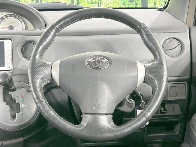 �y�����v�����X�e�A�����O�z�㎿�Ȋv���g�p���邱�ƂŁA��ɂ����������݂ƂĂ��^�]���₷���n���h���ł���