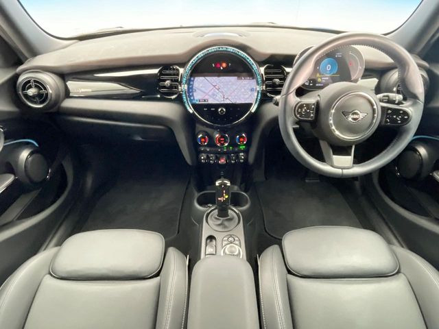 �A���ԃO���[�v���݌ɐ���2,000��!�S���̌n��X���烁�[�J�[�E�Ԏ��킸���Љ�o����̂ŁA���Ȃ��Ƀs�b�^���̂��Ԃ�������͂��ł���܂��͂��₢���킹��������