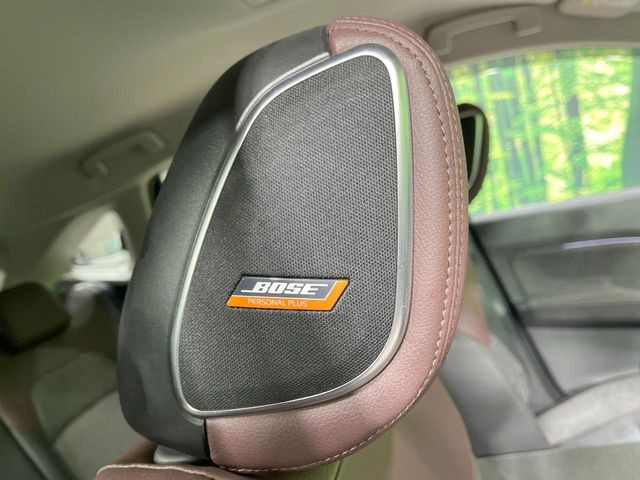 �yBOSE�T�E���h�V�X�e���z���[�J�[�I�v�V�����̍��i�ʃT�E���h�V�X�e���𓋍ځB��p�̃`���[�j���O���{���ꂽ�召�l�X�ȃX�s�[�J�[����ǎ��ȃT�E���h���t�ł��A�Տꊴ���ӂ�鉹����Ԃ����o���܂��B