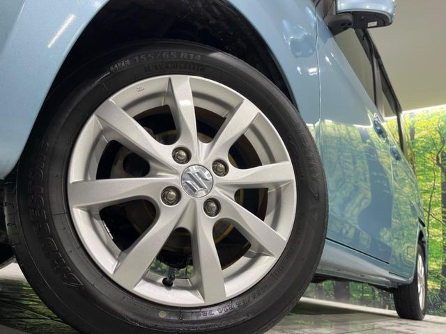 �y����14�C���`�A���~�z�C�[���z�O�ςɃ}�b�`���������A���~�z�C�[���𑕒����Ă���܂��B�e��ЊO�A���~�z�C�[����A�X�^�b�h���X�^�C�����戵�����Ă���܂��B���񂲑��k����������