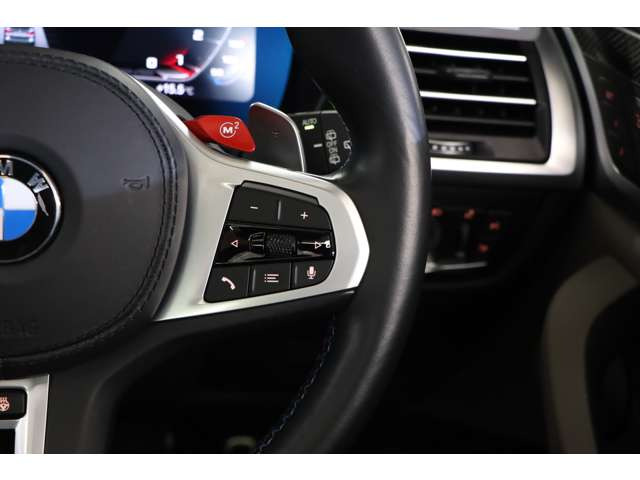 �E���[�{�b�N�X�t�t�����g/�����Z���^�[�A�[�����X�g�E�h���C�u���R�[�_�[