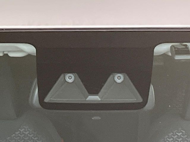 �y�X�}�[�g�A�V�X�g�z���s���ɑO���̎ԗ�����F�����A�Փ˂������Ȏ��͌x��ƃu���[�L�ŏՓˉ���Ɣ�Q�y�����A�V�X�g�B�����S�Ƀh���C�u�����y���݂��������܂��B