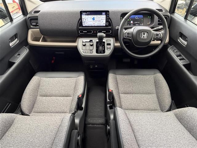 フリード1.5 e:HEV エアー EX