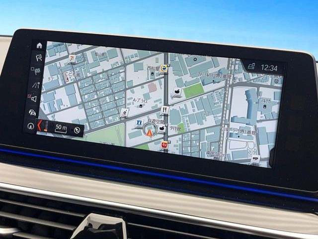 �������i�r:��̊��̂���i�r�́A����������ԓ������o���Ă���܂��B�I�[�f�B�I�@�\���[�����Ă���܂��̂ŁA�^�]�����y���߂܂���