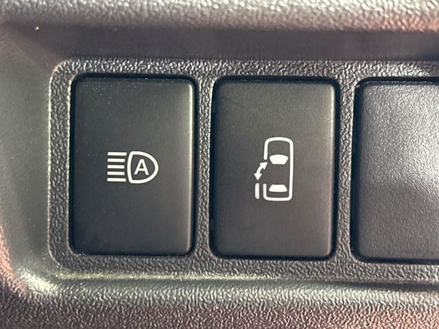 �y�p���[�X���C�h�h�A�z�X�}�[�g�L�[��^�]�Ȃ̃X�C�b�`�ŃX���C�h�h�A�̊J���\���d��������͂����ăh�A���J����K�v�������A���������q�l�ł��A�d���ו��������Ă��鎞�����N�ɊJ���߂ł��܂���