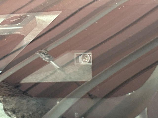 �y�g���^�Z�[�t�e�B�Z���X�z���s���ɑO���̎ԗ�����F�����A�Փ˂������Ȏ��͌x��ƃu���[�L�ŏՓˉ���Ɣ�Q�y�����A�V�X�g�B�����S�Ƀh���C�u�����y���݂��������܂��B