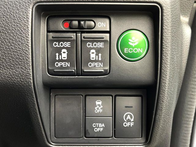 �y�����p���[�X���C�h�h�A�z�X�}�[�g�L�[��^�]�Ȃ̃X�C�b�`�Ō�ȗ����X���C�h�h�A�̊J���\���d��������͂����ăh�A���J����K�v�������A�����Ȃ��q�l�ł��ȒP�ɊJ���߂ł����K�ł���