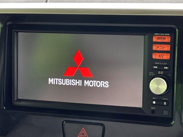 �y�����i�r�z�l�C�̏����i�r�𑕔����Ă���܂��B�i�r�̎g���₷���͂������A�I�[�f�B�I�@�\���[��!�L�����v�◷�s�͂������A�ʋ΂┃�����ȂǕ��i�̃h���C�u���y�����Ȃ�͂���