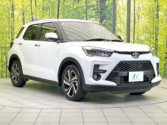 高透明度のガラス皮膜で撥水はもちろん、上質なツヤ・光沢を実現。紫外線や酸性雨から大切な愛車を保護し、色あせ・劣化を防止。「弾スプラッシュコート」、「弾プリミッサコート」からお選びいただけます。