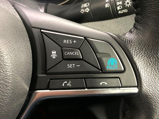 �y�v���p�C���b�g�z�������H�ł̒��������s���y��!!�a�؎��Ə��񑖍s�̃V�[���ŁA�A�N�Z���E�u���[�L�E�X�e�A�����O�������Ő��䂵�A�������^�]�̕��S���y�����Ă���܂���