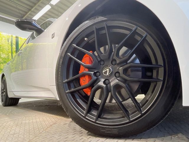 �y����19�C���`�A���~�z�C�[���z�O�ςɃ}�b�`���������A���~�z�C�[���𑕒����Ă���܂��B�e��ЊO�A���~�z�C�[����A�X�^�b�h���X�^�C�����戵�����Ă���܂��B���񂲑��k����������